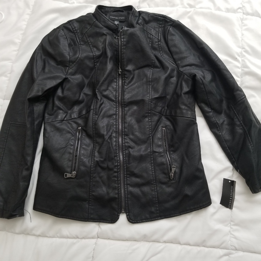 Women's faux leather jacket